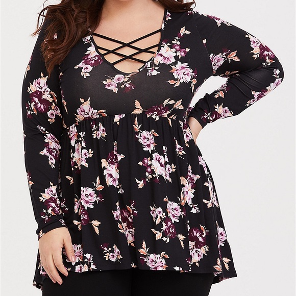 Torrid soft black floral strappy babydoll tee